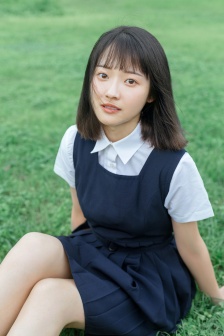 爸爸缓慢有力送女儿的句子
